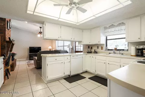 2 Nottingham Dr, Ormond Beach, FL 32174 photo 17