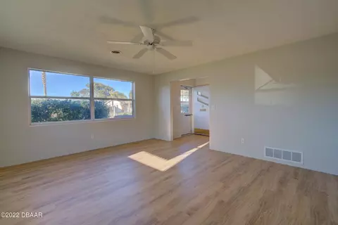 110 Dawn Dr, Ormond Beach, FL 32176 photo 2