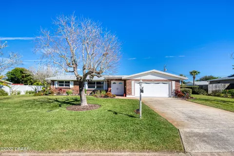 553 N Halifax Dr, Ormond Beach, FL 32176 photo 1