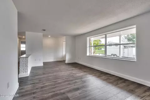 15 Silver Cir, Edgewater, FL 32141 photo 6