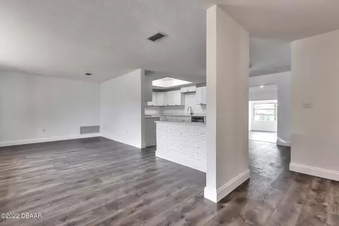 15 Silver Cir, Edgewater, FL 32141 photo 3