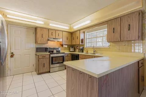 51 Wimbledon Ct, Ormond Beach, FL 32174 photo 18