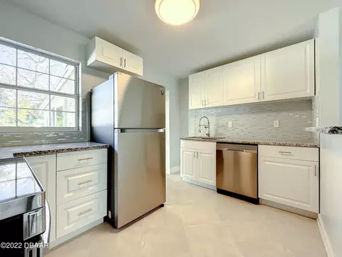 85 Rogers Park Dr, Ormond Beach, FL 32174 photo 8
