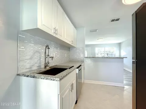 85 Rogers Park Dr, Ormond Beach, FL 32174 photo 5
