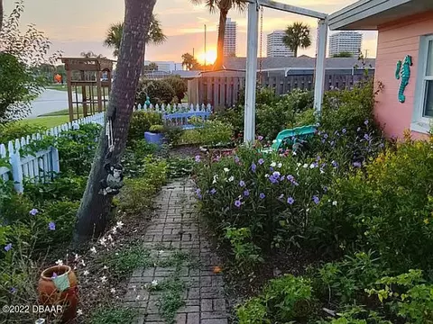 88 Harvard Dr, Ormond Beach, FL 32176 photo 3