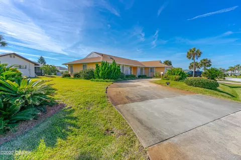 33 E Sea Harbor Dr, Ormond Beach, FL 32176 photo 4
