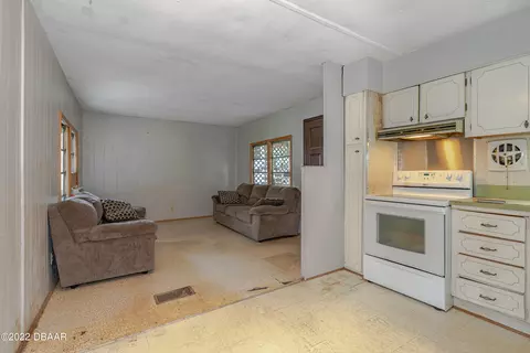 439 Collins St, Ormond Beach, FL 32174 photo 6