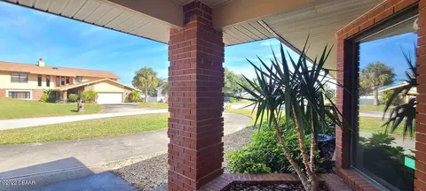 62 Sandcastle Dr, Ormond Beach, FL 32176 photo 9