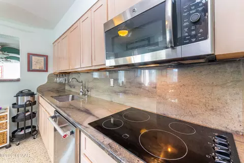 9 Ocean Edge Dr, Ormond Beach, FL 32176 photo 9
