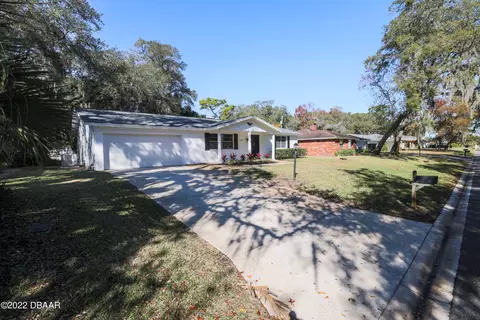 48 Brookwood Dr, Ormond Beach, FL 32174 photo 3