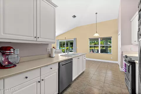 1246 Crown Pointe Ln, Ormond Beach, FL 32174 photo 16