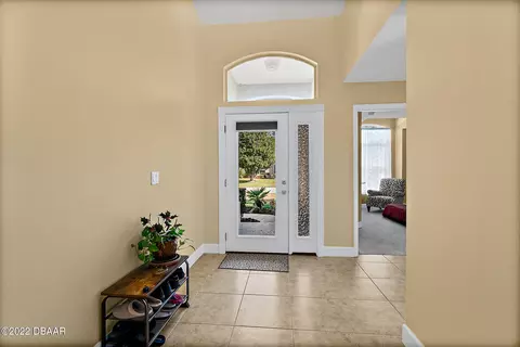1246 Crown Pointe Ln, Ormond Beach, FL 32174 photo 5