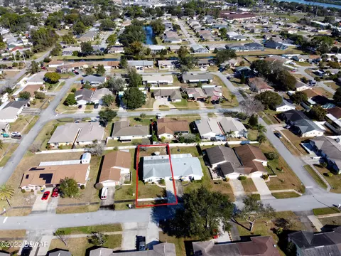 421 Falcon Ave, Edgewater, FL 32141 photo 4