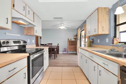 421 Falcon Ave, Edgewater, FL 32141 photo 13