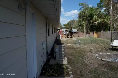 1519 Juniper Dr, Edgewater, FL 32132 photo 4