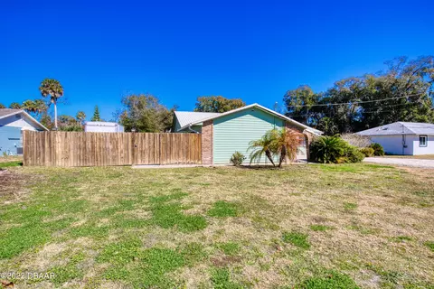 1111 Roberts St, Ormond Beach, FL 32174 photo 2