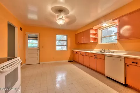 57 N Arbor Dr, Ormond Beach, FL 32174 photo 8