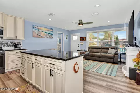 16 Linda St, Ormond Beach, FL 32176 photo 4