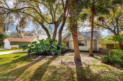 2 Marjorie Trl, Ormond Beach, FL 32174 photo 2