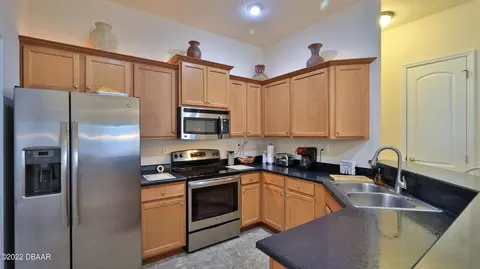 581 Coral Trace Blvd, Edgewater, FL 32132 photo 9