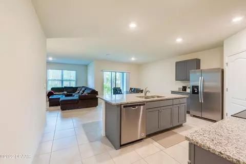 281 Sandoval Dr, Ormond Beach, FL 32174 photo 5