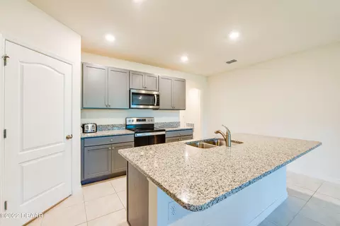 281 Sandoval Dr, Ormond Beach, FL 32174 photo 6