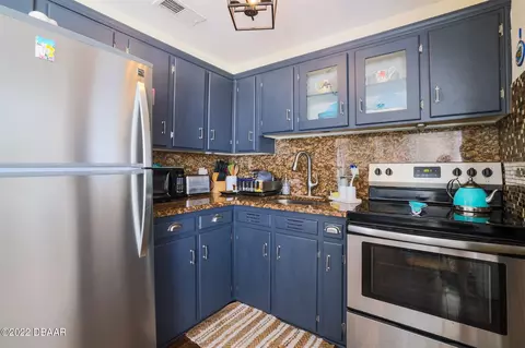 212 Rockefeller Dr, Ormond Beach, FL 32176 photo 9
