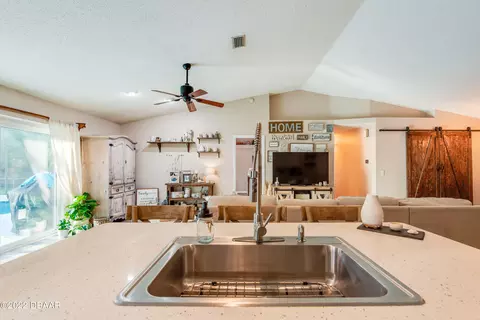 12 Parkview Ln, Ormond Beach, FL 32174 photo 6