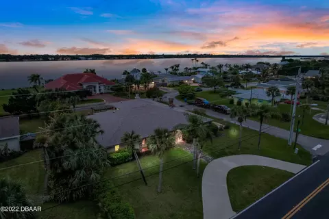 1372 John Anderson Dr, Ormond Beach, FL 32176 photo 3