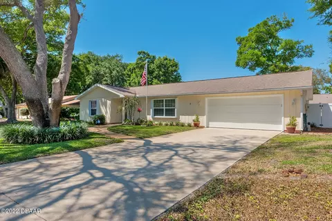 7 Bridget Ter, Ormond Beach, FL 32174 photo 2