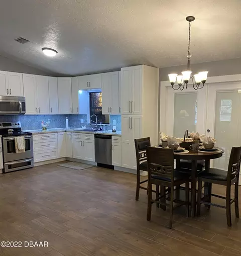 1850 Coco Palm Dr, Edgewater, FL 32141 photo 11