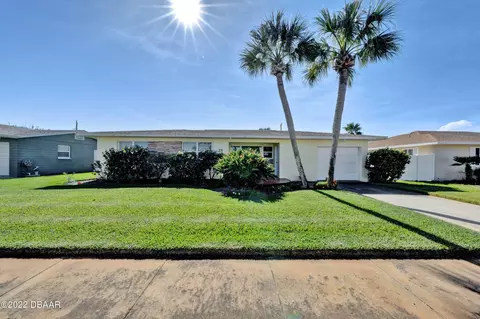 28 N Oakview Cir, Ormond Beach, FL 32176 photo 1