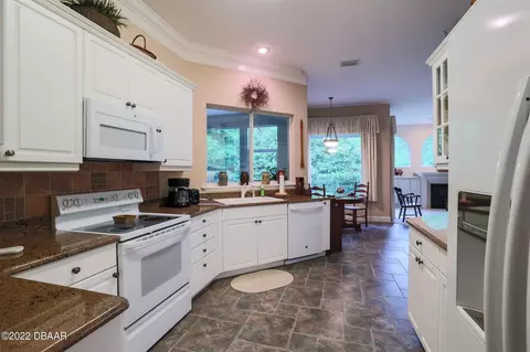 1316 Bantry Cir, Ormond Beach, FL 32174 photo 11