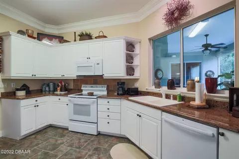 1316 Bantry Cir, Ormond Beach, FL 32174 photo 12
