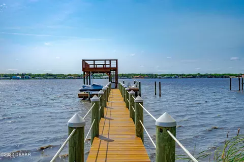 936 John Anderson Dr, Ormond Beach, FL 32176 photo 4