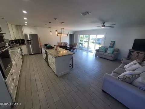 186 Hibiscus Rd, Edgewater, FL 32141 photo 2