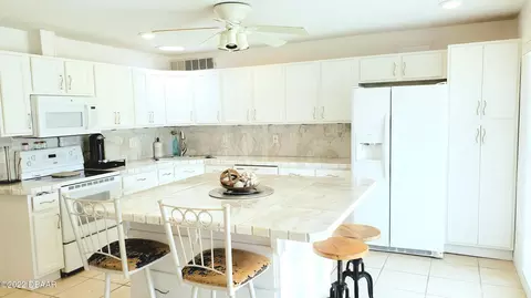 1 Evergreen Cir, Ormond Beach, FL 32176 photo 3