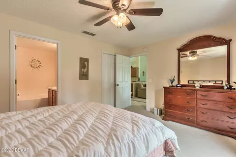 2725 Yule Tree Dr, Edgewater, FL 32141 photo 5