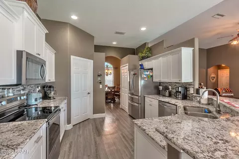 23 Acanthus Cir, Ormond Beach, FL 32174 photo 10