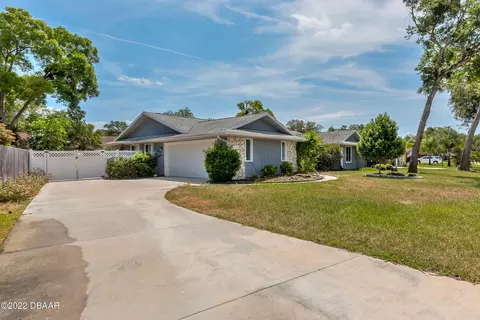 1111 Wandering Oaks Dr, Ormond Beach, FL 32174 photo 3