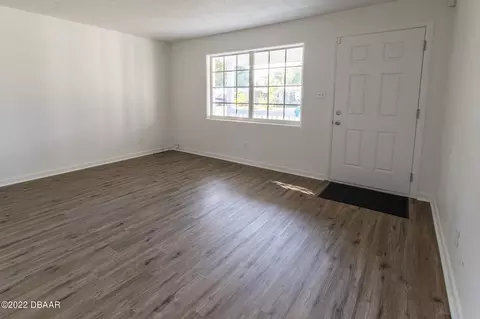 111 Neptune Dr, Edgewater, FL 32132 photo 8
