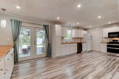 684 S Center St, Ormond Beach, FL 32174 photo 6