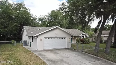 1720 Orange Tree Dr, Edgewater, FL 32132 photo 2
