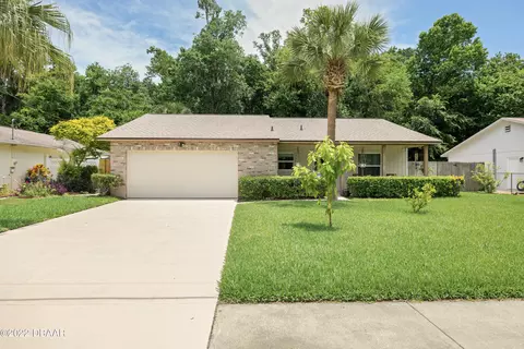 9 Laurel Oaks Cir, Ormond Beach, FL 32174 photo 1