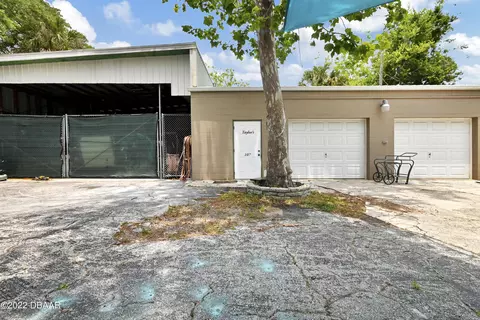 107 W Pine Bluff St, Edgewater, FL 32132 photo 2