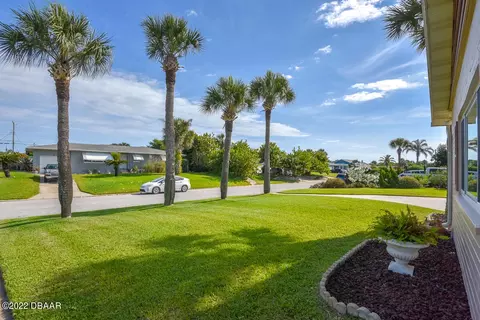 86 Ivanhoe Dr, Ormond Beach, FL 32176 photo 8