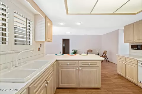 11 Pebble Beach Dr, Ormond Beach, FL 32174 photo 10