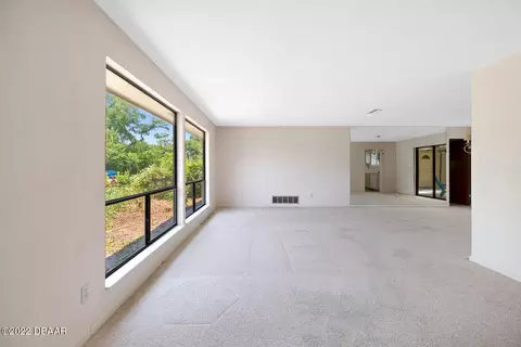 11 Pebble Beach Dr, Ormond Beach, FL 32174 photo 5
