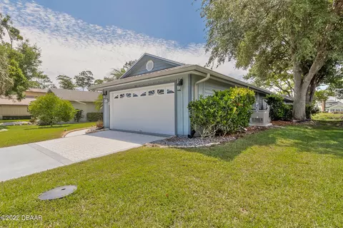 35 Treetop Cir, Ormond Beach, FL 32174 photo 3