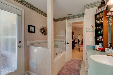 2621 Pine Tree Dr, Edgewater, FL 32141 photo 13